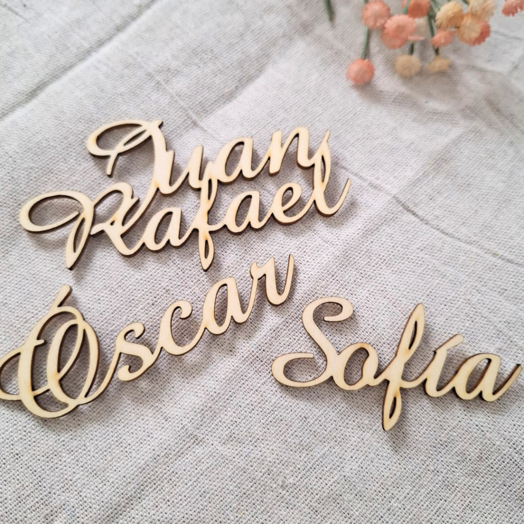 Pack de 100 Marcasitios de Madera Personalizados